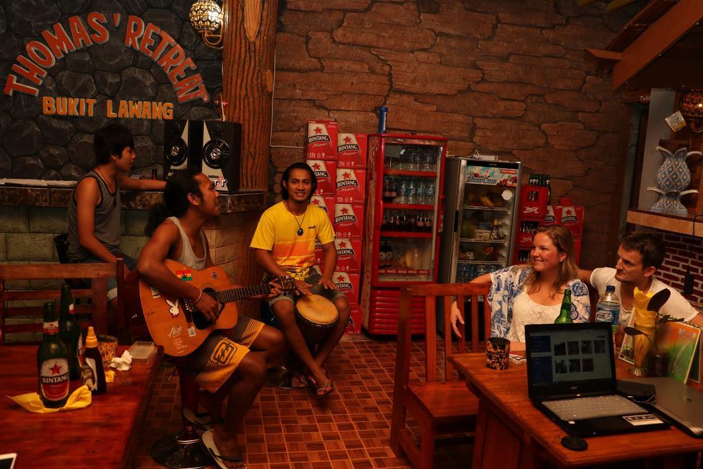 Thomas' Retreat Bukit Lawang Hotel Eksteriør billede